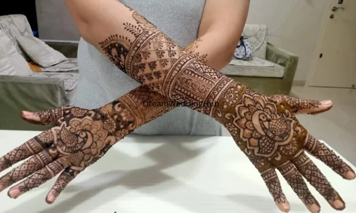 Hosur Mehendi artist Glorious